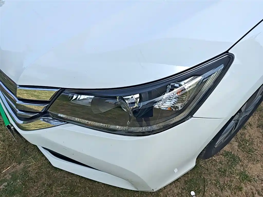 Honda Accord 2015 — фото 24