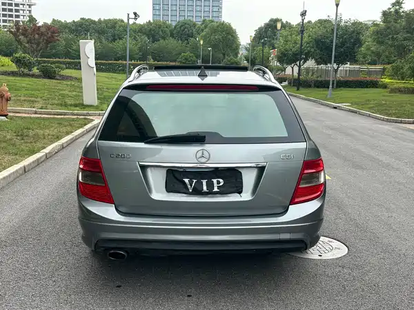Mercedes-Benz C-Class 2010