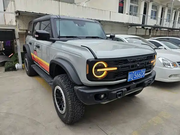 Ford Bronco 2024