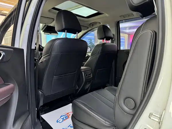 GAC Trumpchi M6 2023