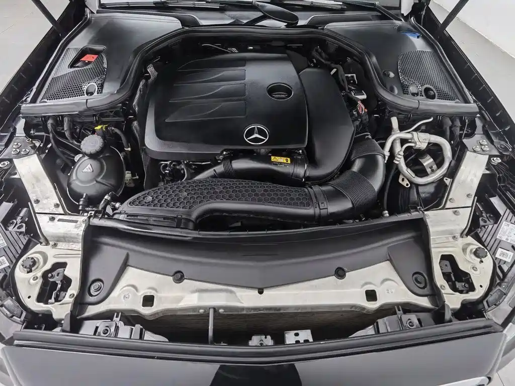 Mercedes-Benz E-Class 2022