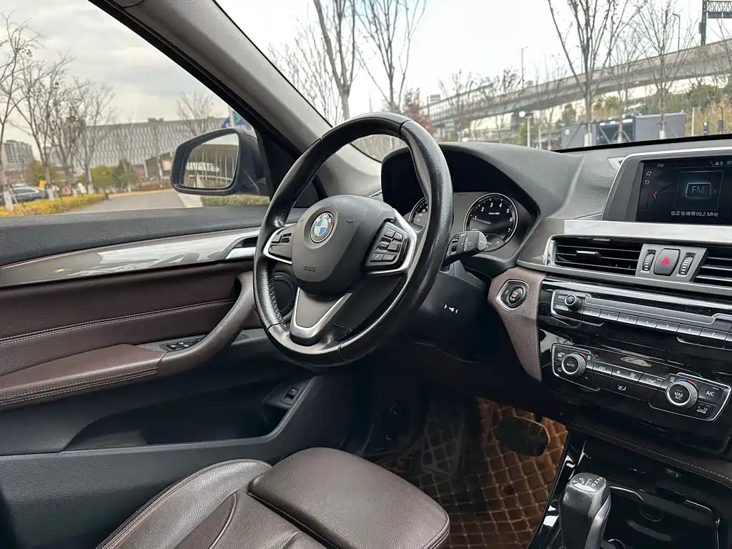 BMW X1 2019 — фото 11