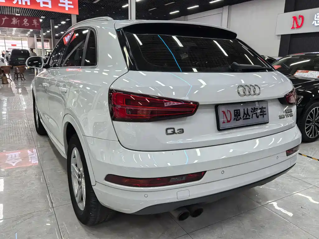 Audi Q3 2019 — фото 16