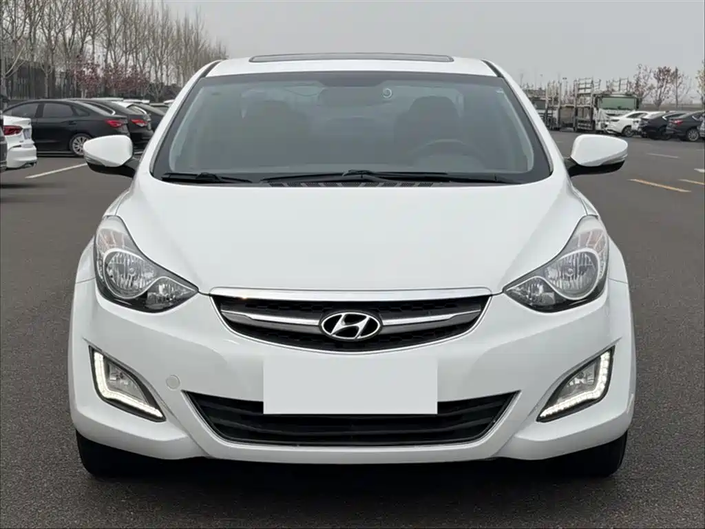 Hyundai Elantra Langdong 2016 — фото 21