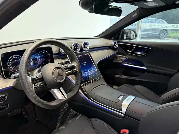 Mercedes-Benz C-Class 2024