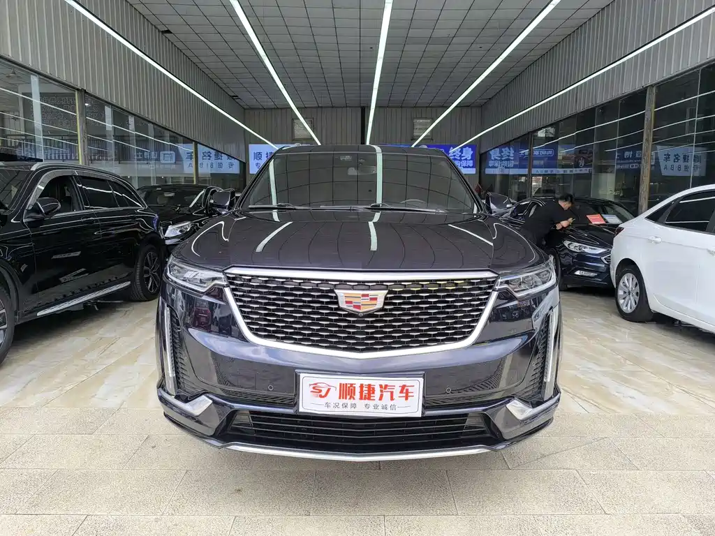 Cadillac XT6 2021 — фото 2