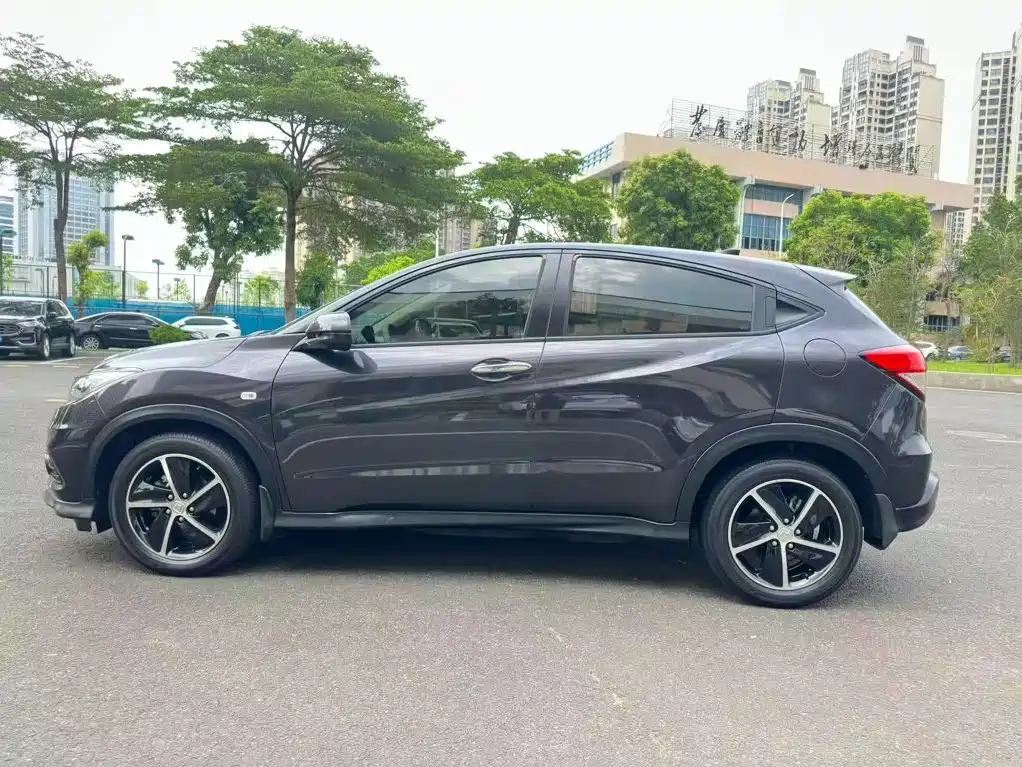 Honda Vezel 2020 — фото 5