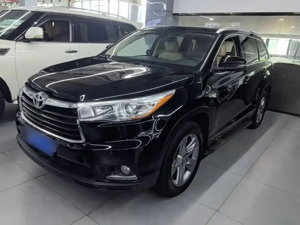 Toyota Highlander 2015 — фото 1