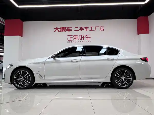 BMW 5 Series 2022