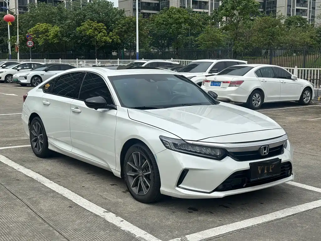 Honda Inspire 2023 — фото 3