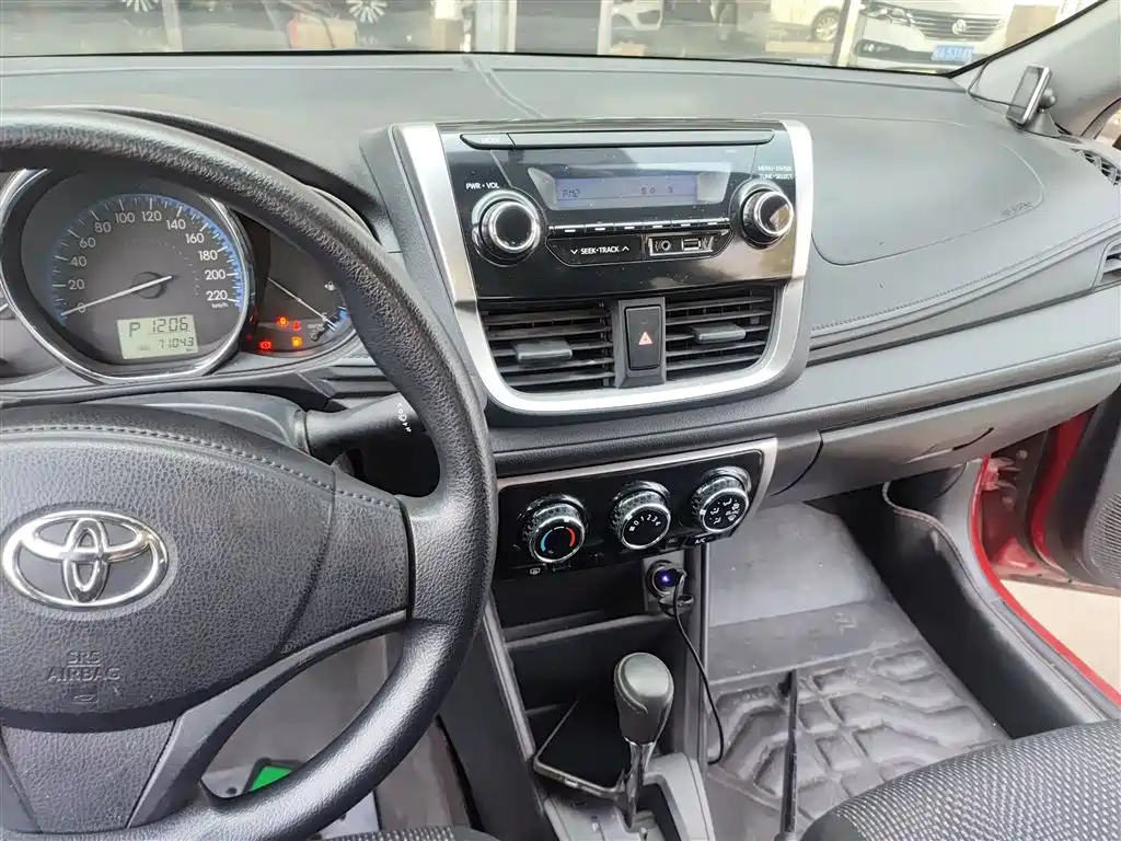 Toyota Vios 2017 — фото 9