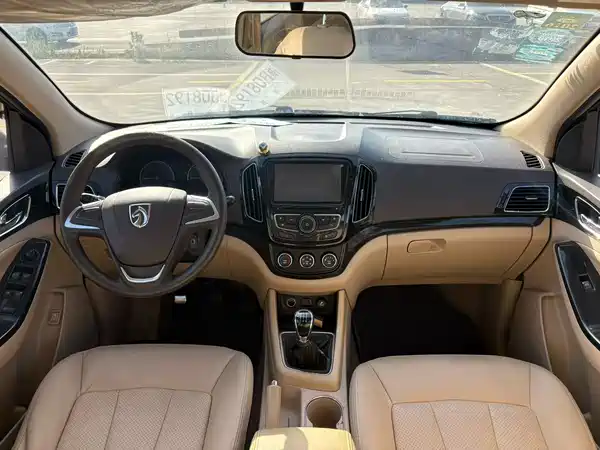 Baojun 730 2014