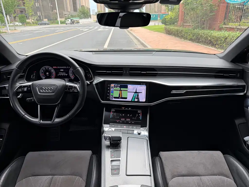 Audi A6L 2020