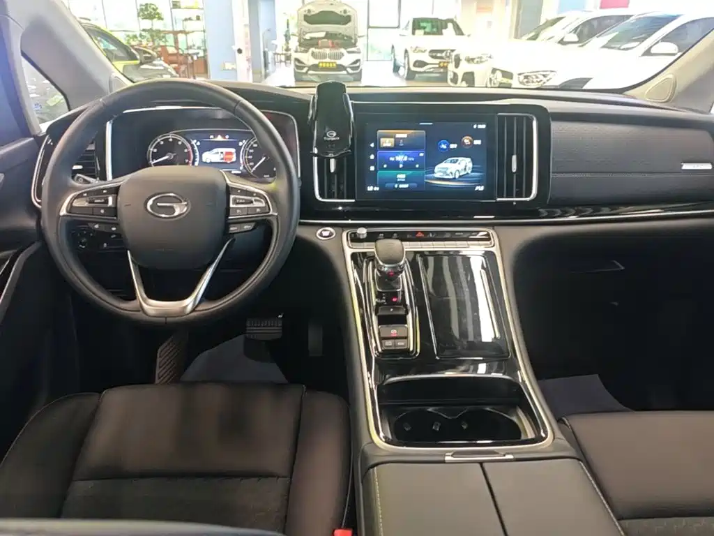 GAC Motor Trumpchi M8 2023 — фото 10