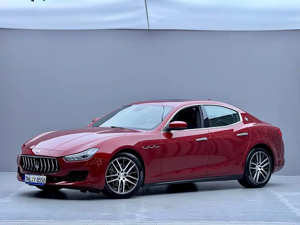 Maserati Ghibli 2018 — фото 1