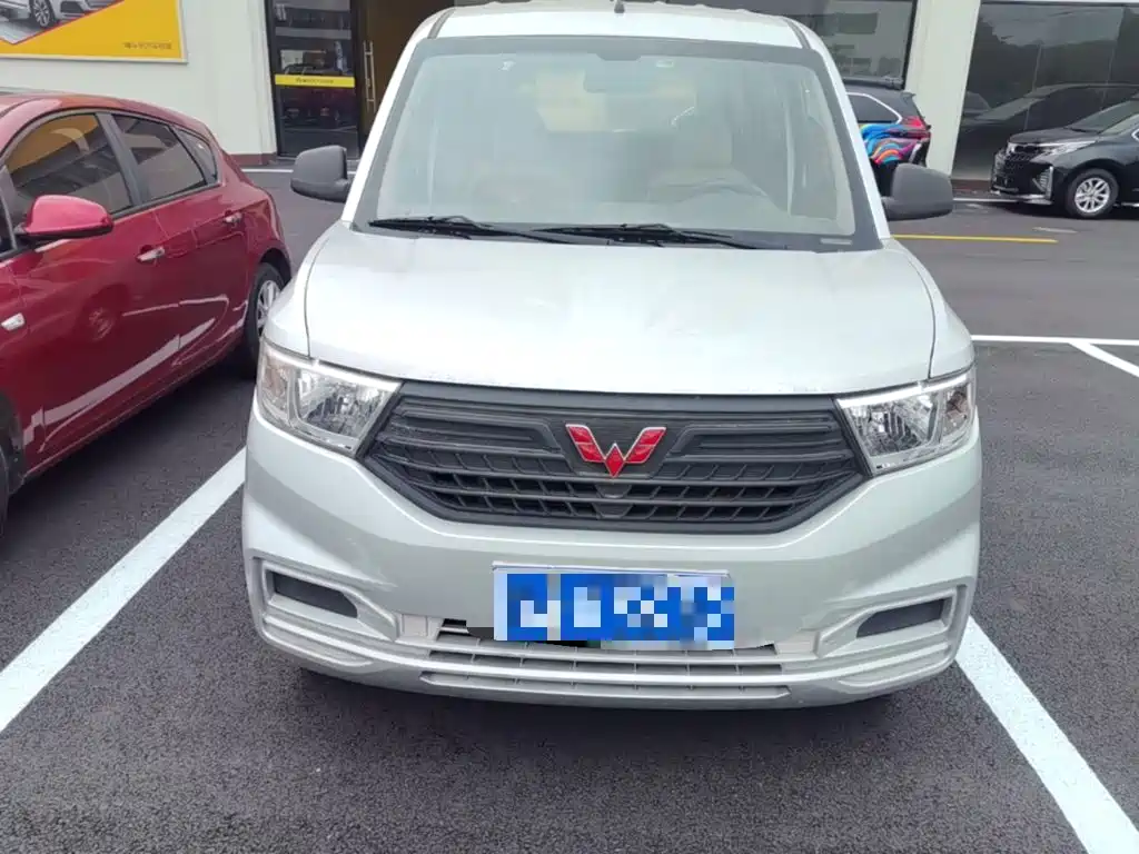 Wuling Hongguang V 2021 — фото 3