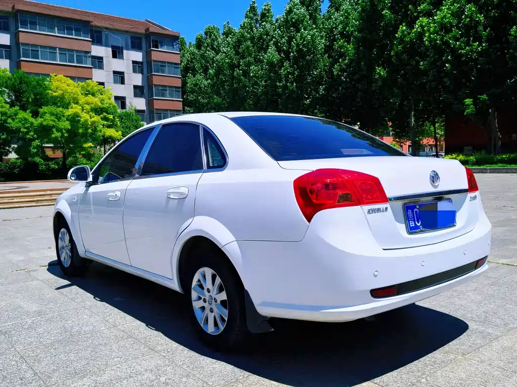 Buick Excelle 2014 — фото 16