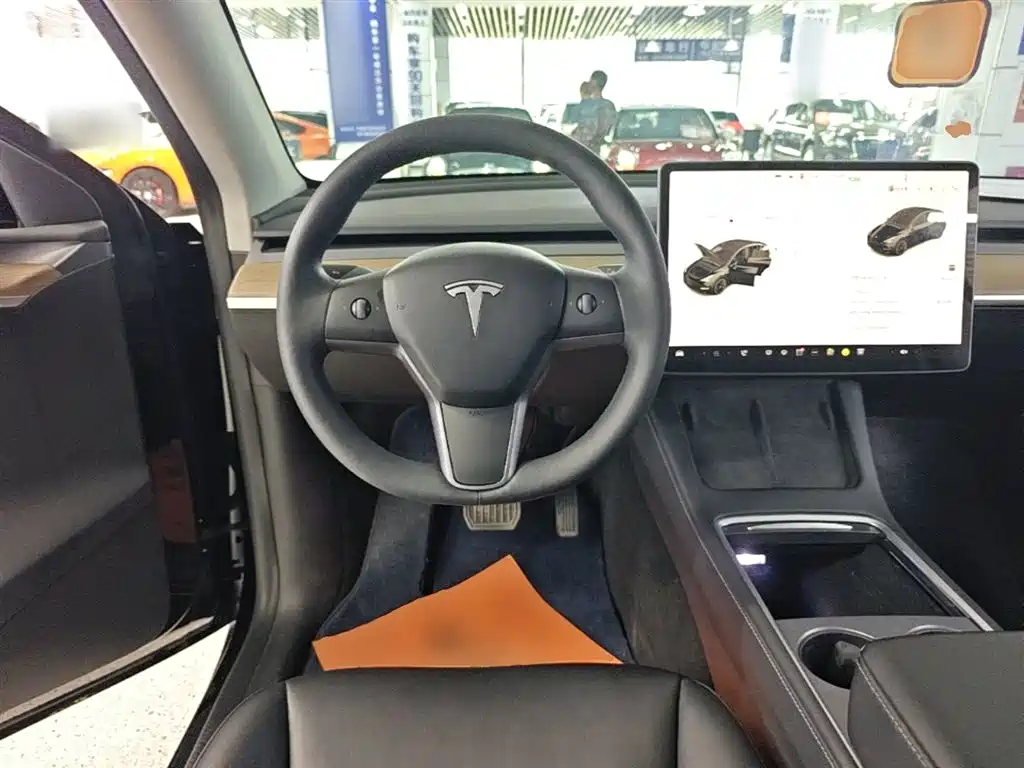 Tesla Model Y 2021 — фото 11