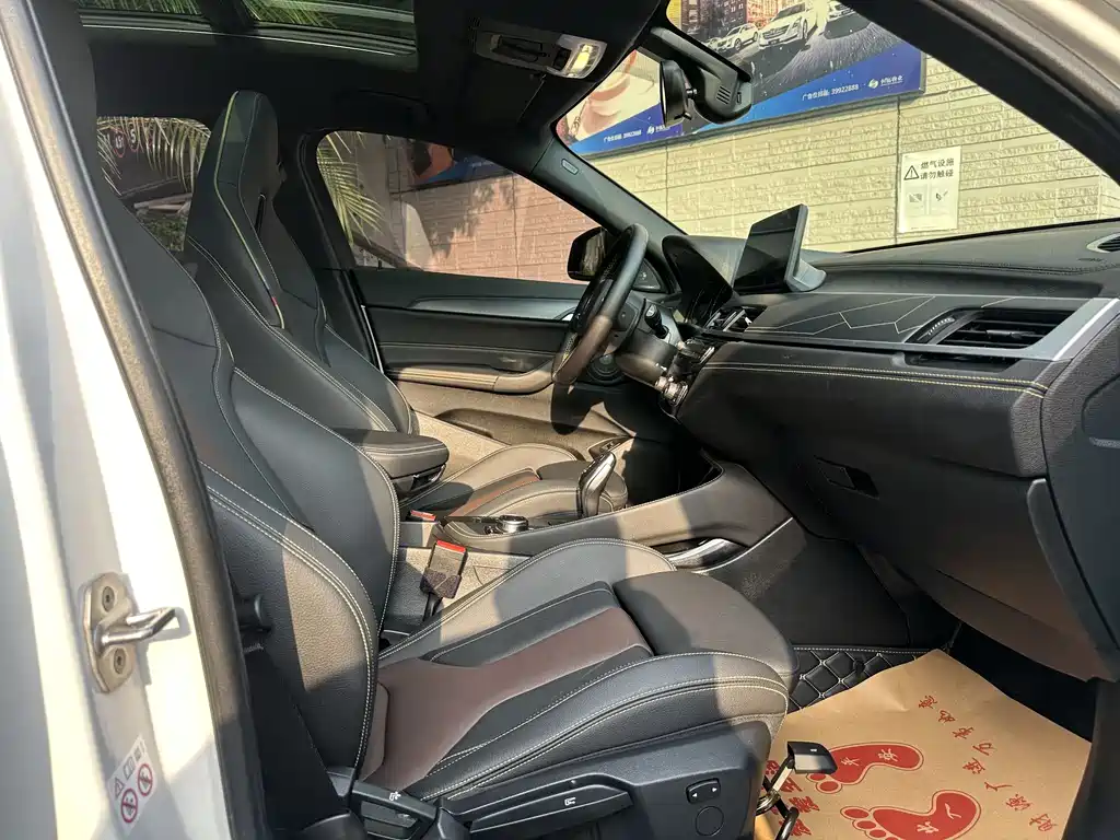 BMW X2 2023 — фото 19