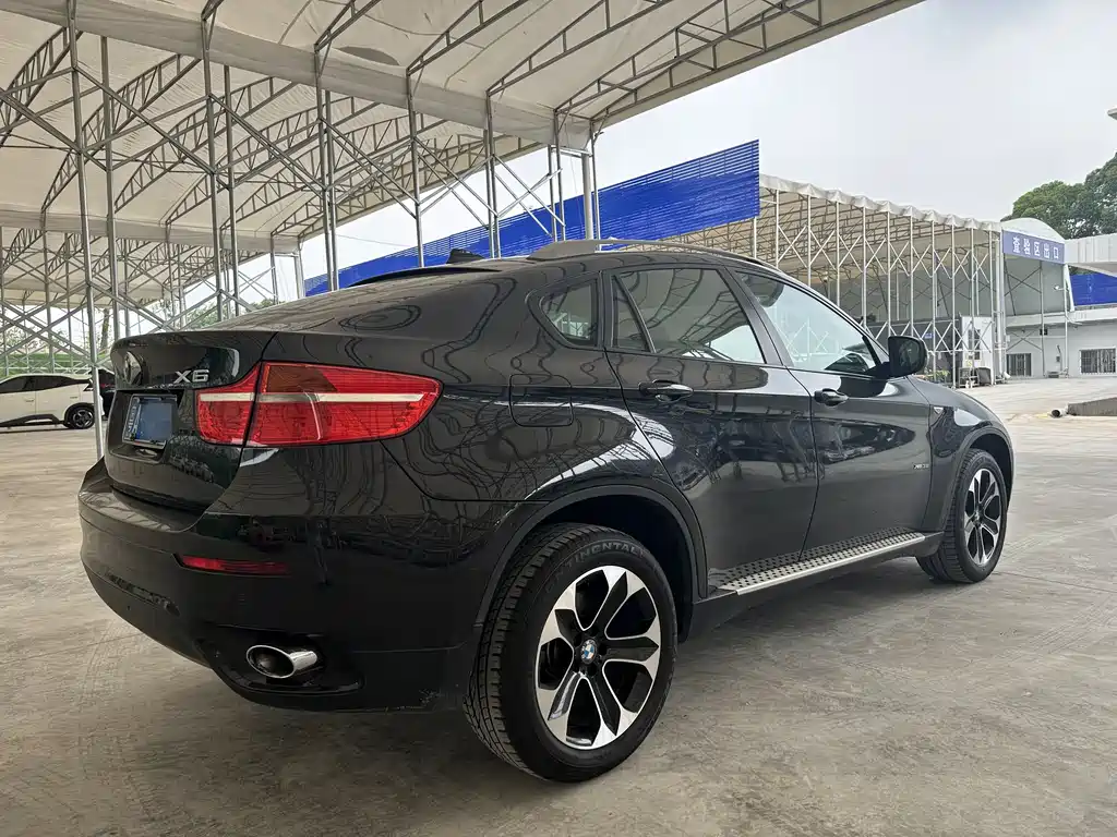 BMW X6 2011 — фото 11