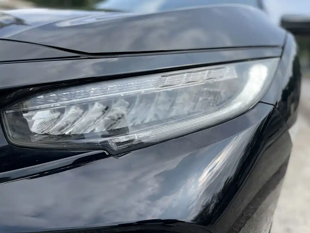 Honda Civic 2022 — фото 17