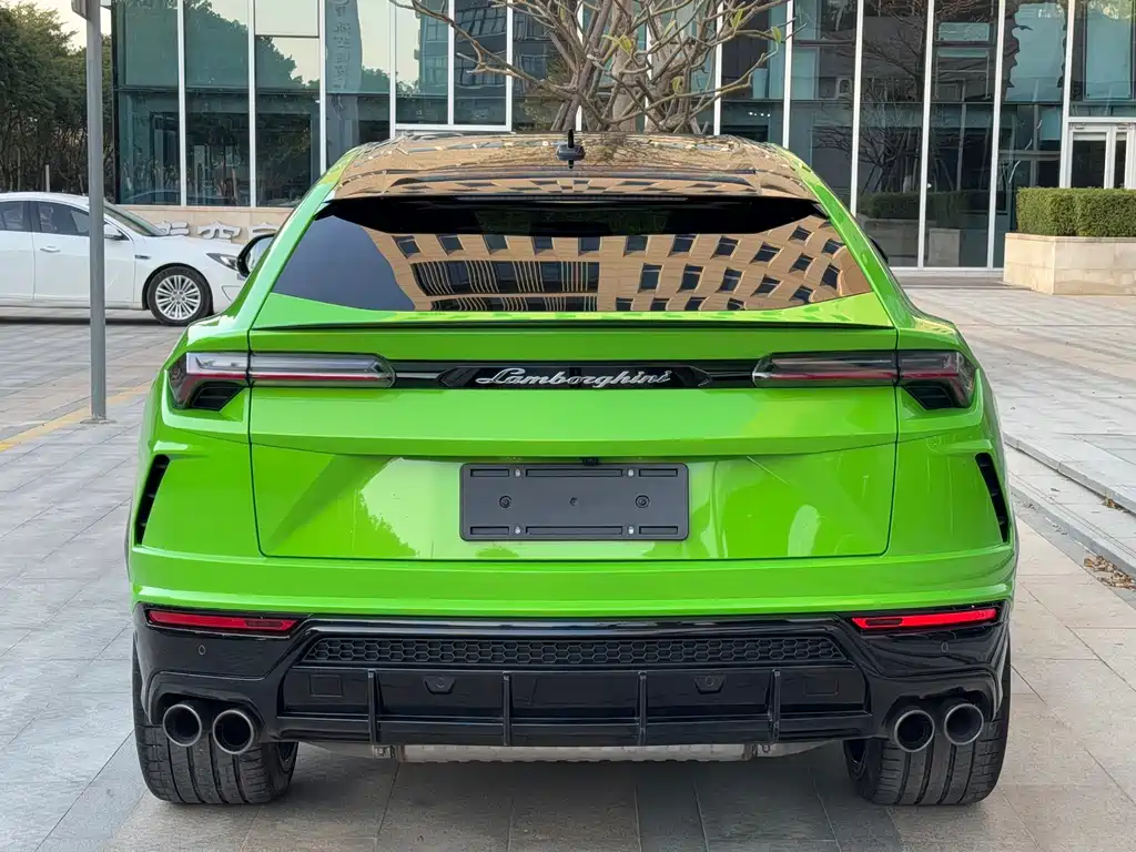 Lamborghini Urus 2021 — фото 10