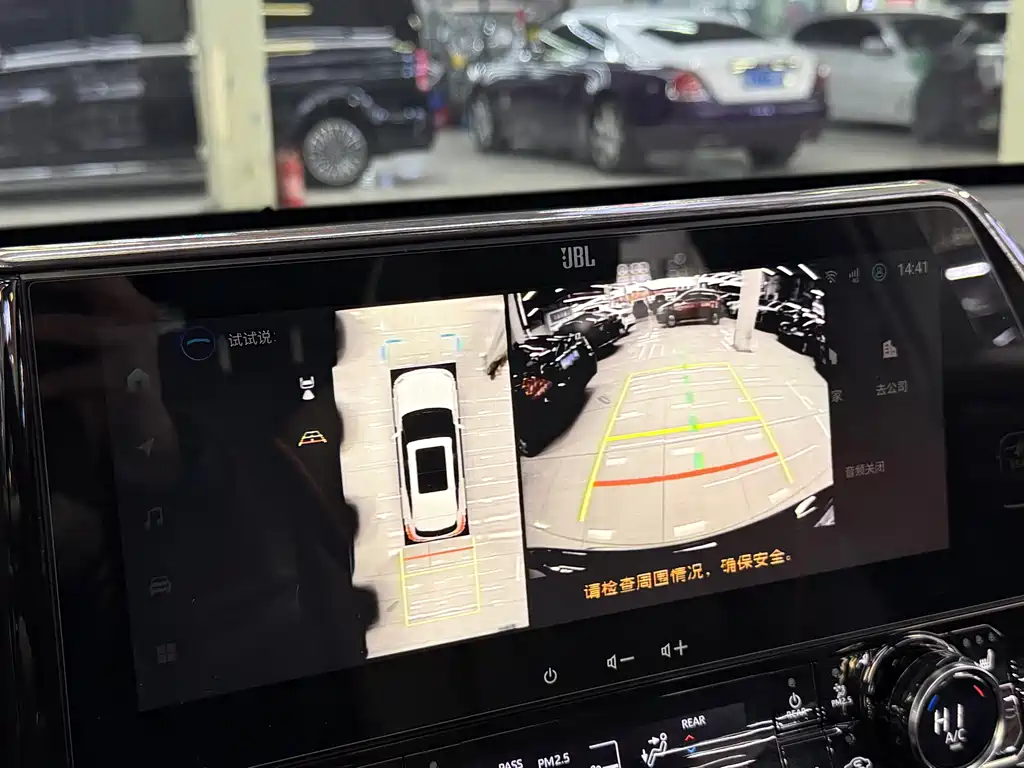 Toyota Crown Kluger 2025 — фото 12