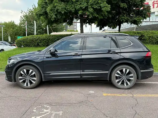 Volkswagen Tiguan L 2021