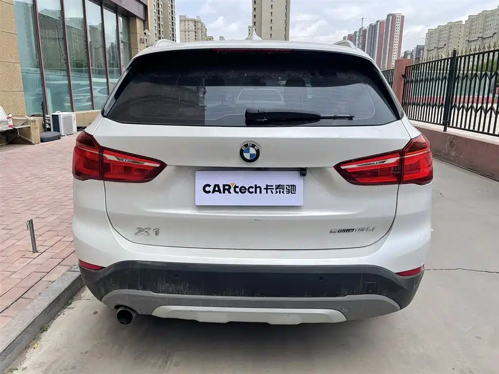 BMW X1 2018 — фото 9