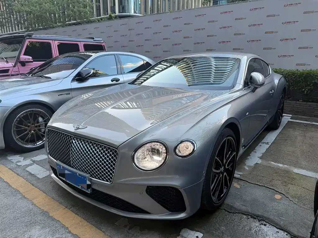 Bentley Continental 2021