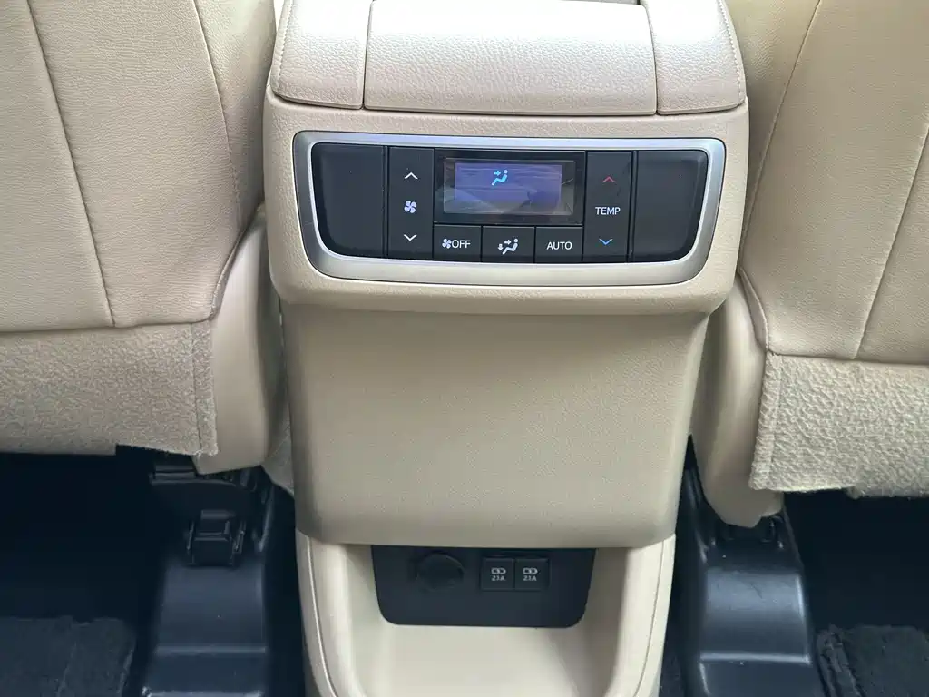 Toyota Highlander 2019 — фото 20