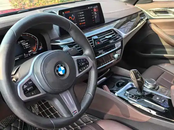 BMW 5 Series 2020