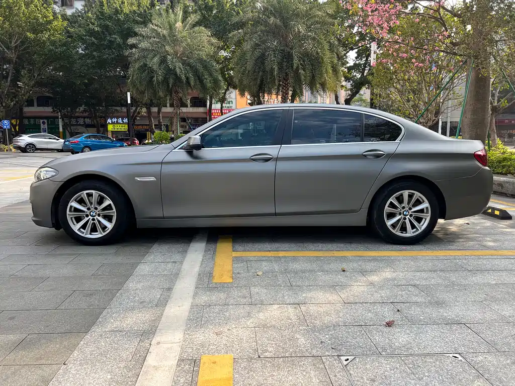 BMW 5 Series 2015 — фото 4