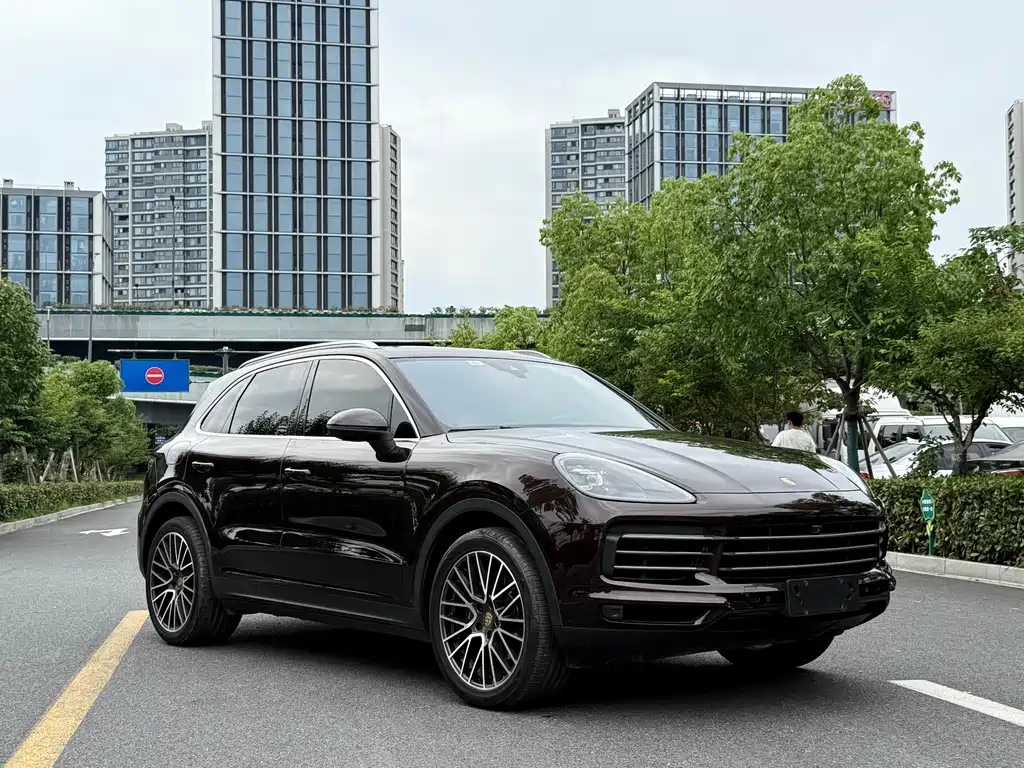 Porsche Cayenne 2018 — фото 3
