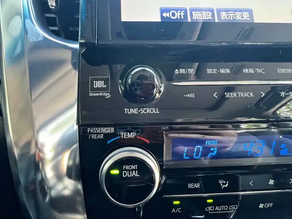 Toyota Vellfire 2021 — фото 20