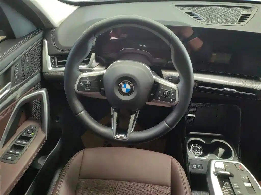 BMW X1 2025 — фото 11