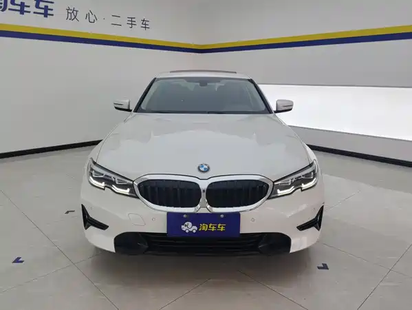 BMW 3 Series 2021