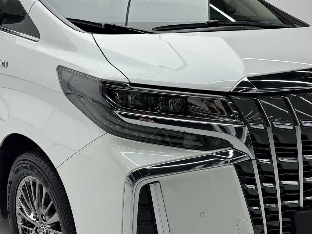 Toyota Alphard 2022