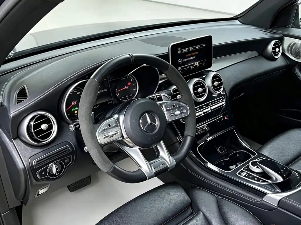 Mercedes-Benz GLC 2017 — фото 5