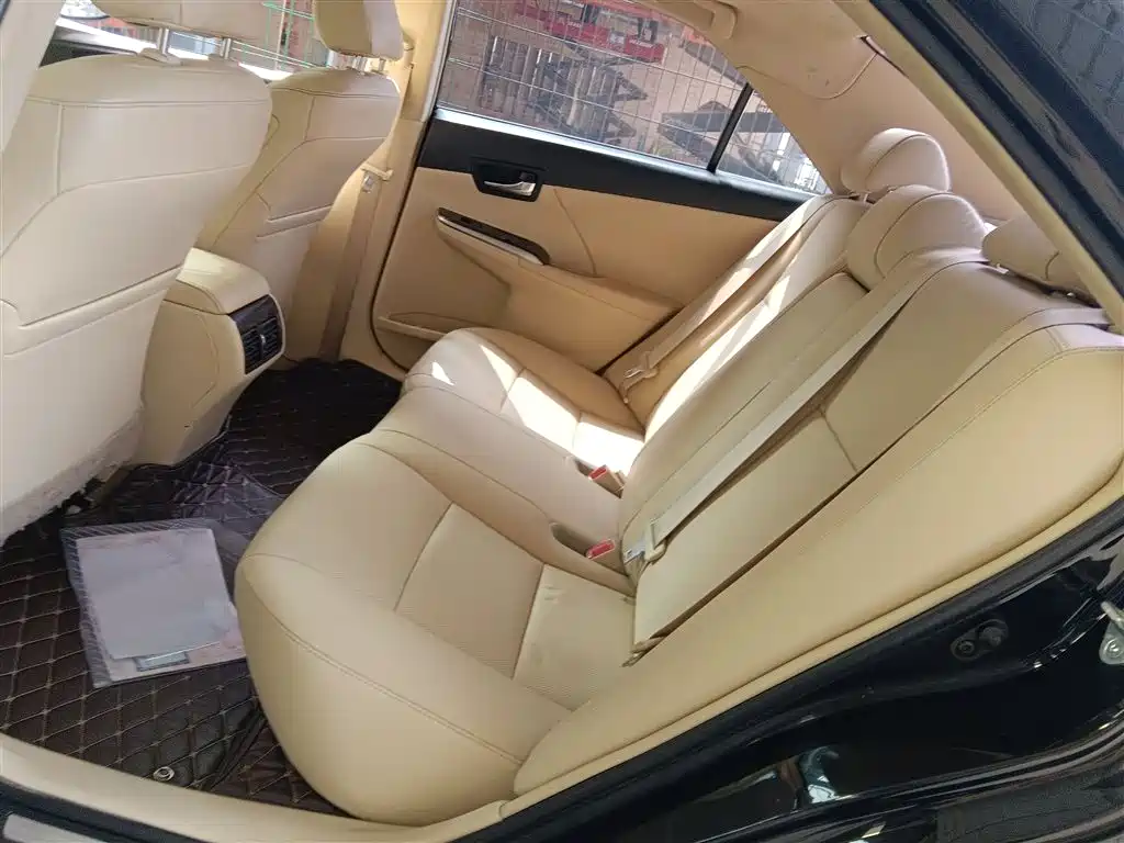 Toyota Camry 2016 — фото 17