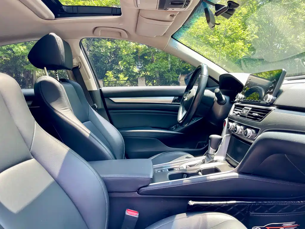 Honda Accord 2020 — фото 13