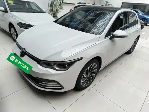 Volkswagen Golf 2023