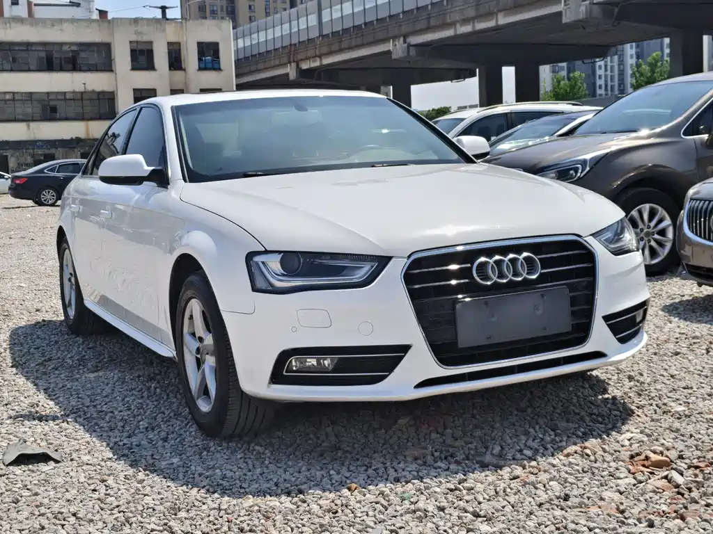 Audi A4L 2014 — фото 3