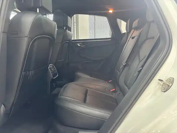 Porsche Macan 2015