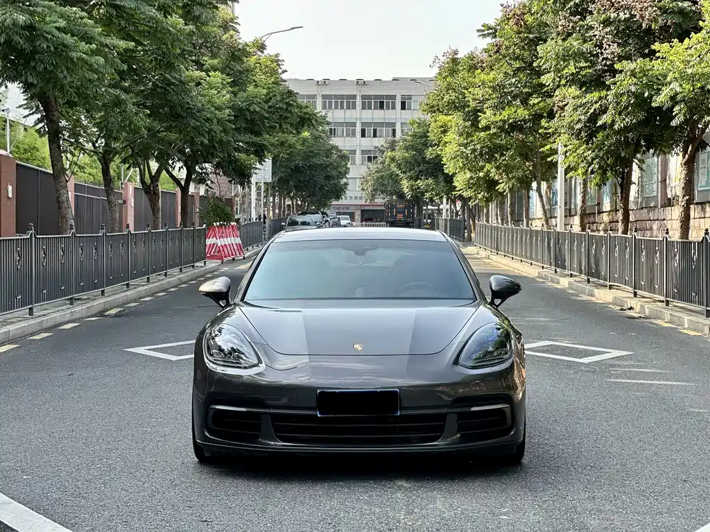 Porsche Panamera 2017 — фото 2