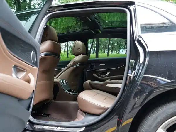Mercedes-Benz E-Class 2023