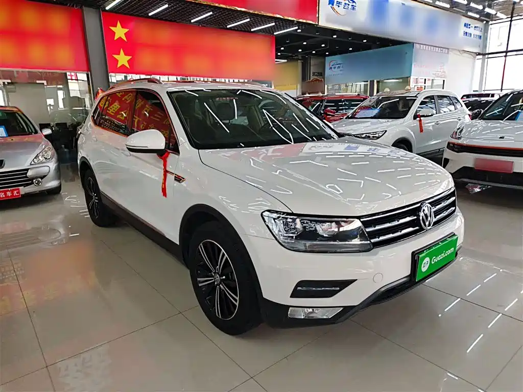 Volkswagen Tiguan L 2020 — фото 22