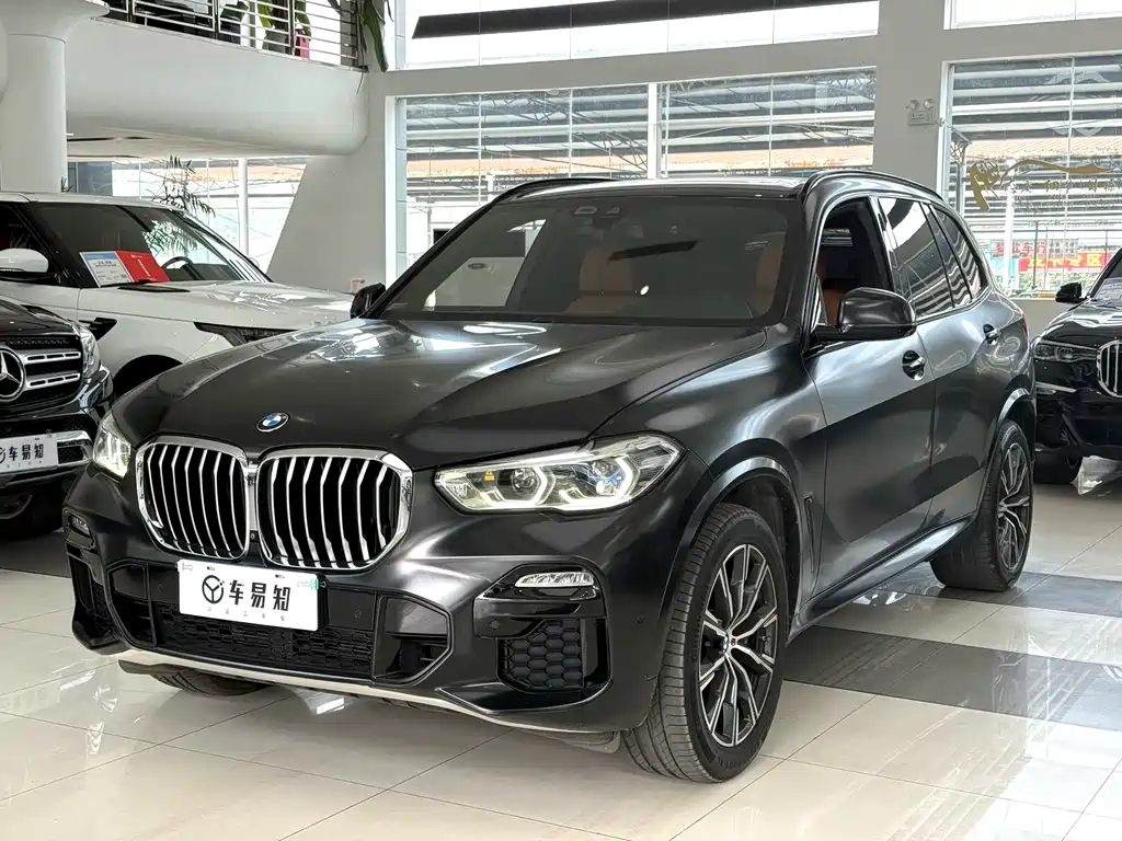 BMW X5 2019 — фото 1
