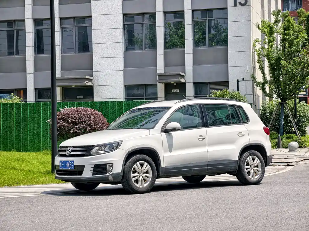 Volkswagen Tiguan 2016 — фото 1