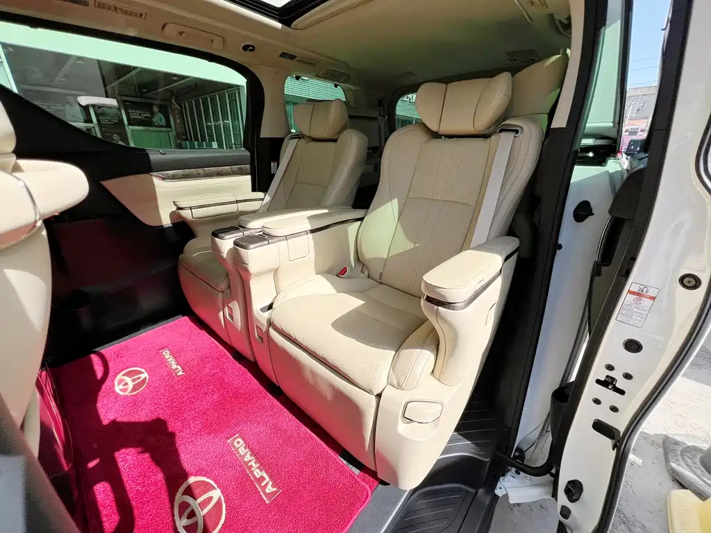 Toyota Alphard 2021 — фото 7
